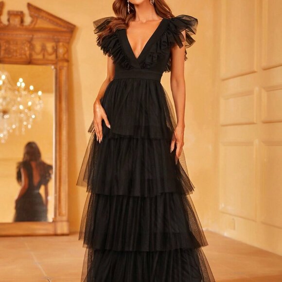 Black Elegant Women's Deep V-Neck Ruffled Flared Sleeves Evening Gown - Picture 4 of 6